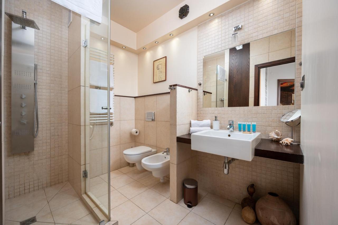 Bluszczanska Comfort Apartment Варшава Екстер'єр фото